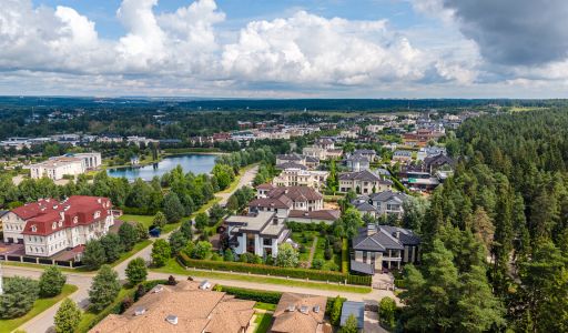 Участок в КП Ренессанс парк