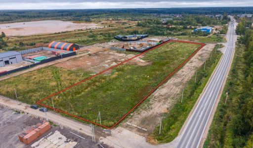 Участок под коммерцию в Карасино