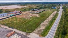 Участок под коммерцию в Карасино