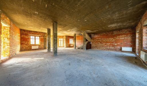 Дом в Новахово со своими соснами