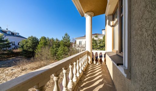 Дом в Новахово со своими соснами