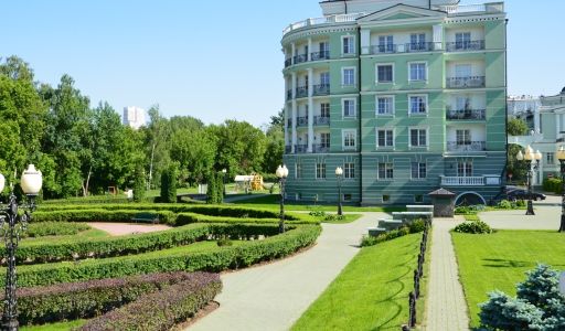 Панорамная дизайнерская квартира