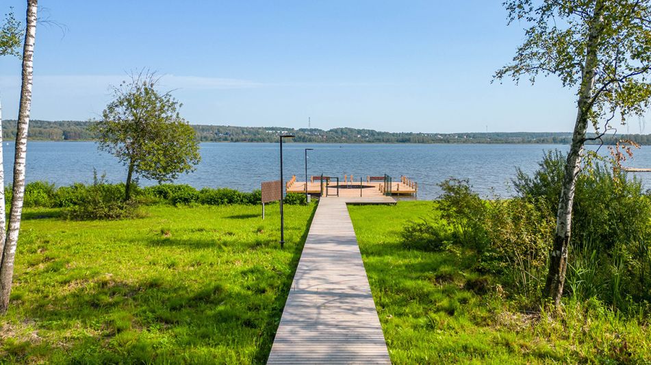 Дом c видом на воду в КП Монаково