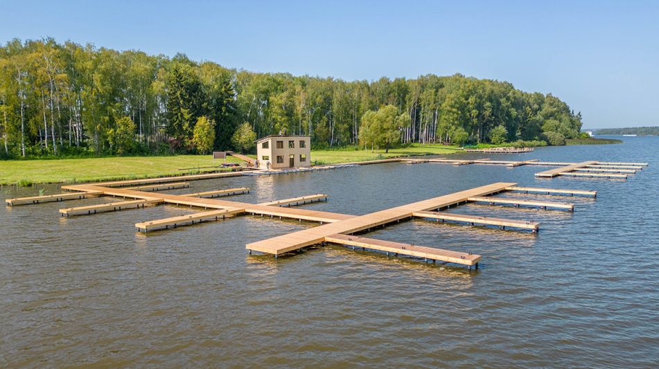 Дом c видом на воду в КП Монаково