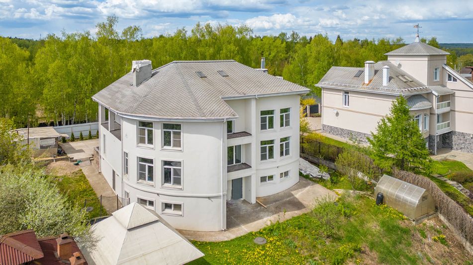 Дом в п Большая Черная