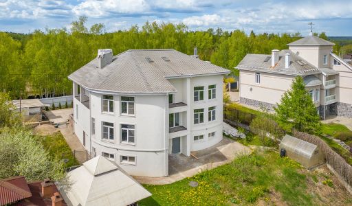 Большая черная