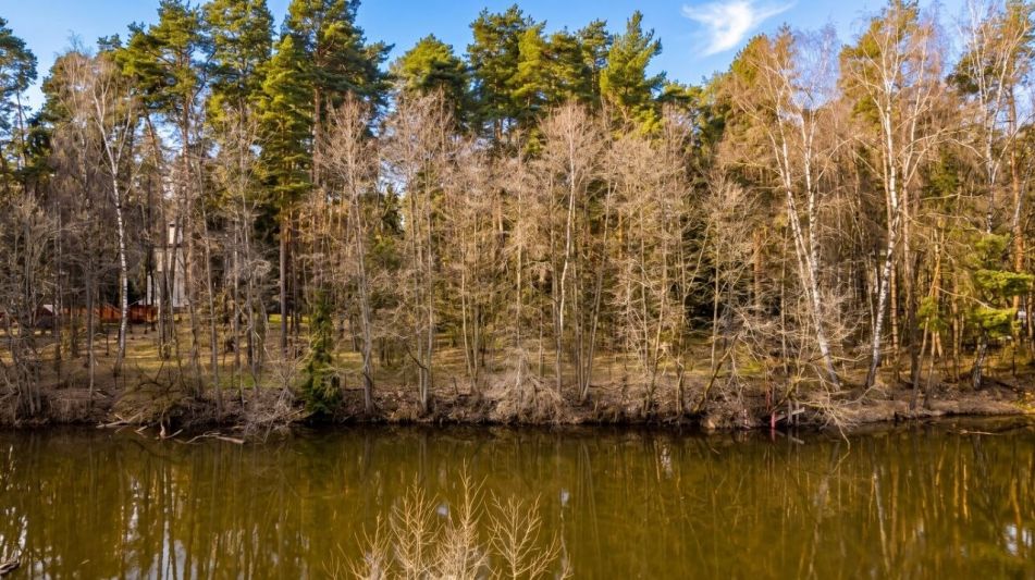 Участок у воды в КП Сосновом Бор