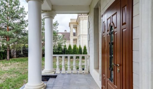 Дом под отделку в Ренессанс парке