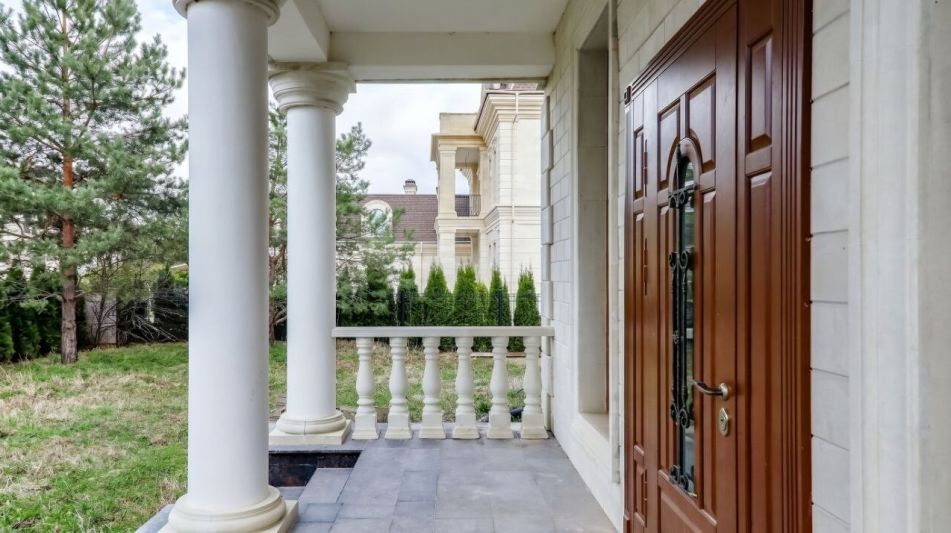 Дом под отделку в Ренессанс парке