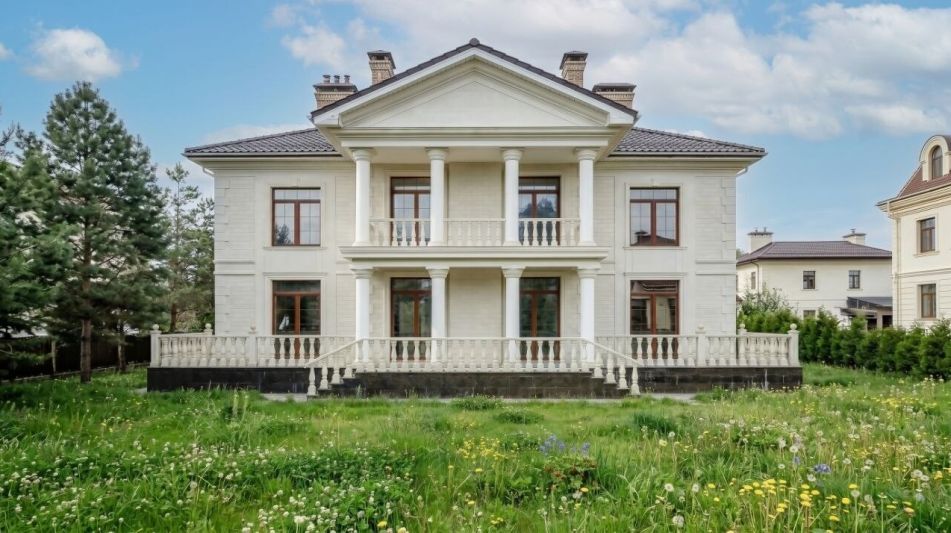 Дом под отделку в Ренессанс парке