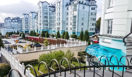 Панорамная дизайнерская квартира