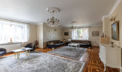 Просторный дом на Рублевке