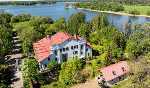 Усадьба в КП Малые Бережки