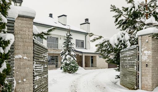 Особняк в КП Папушево парк