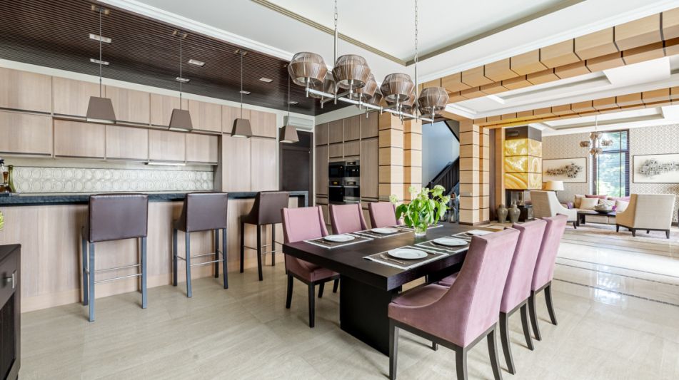 Дом с бассейном в КП Променад