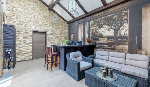 Дом с бассейном в КП Променад