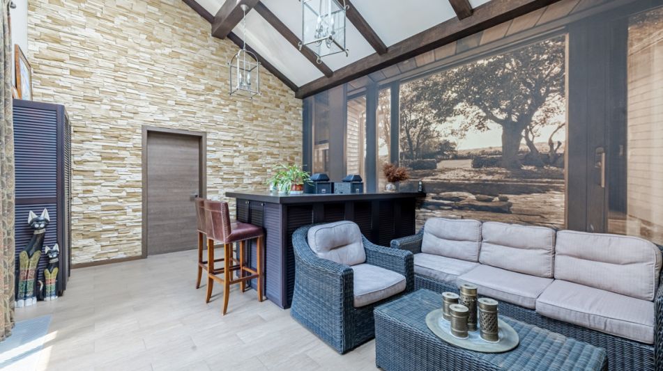 Дом с бассейном в КП Променад