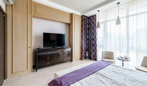 Дом с бассейном в КП Променад