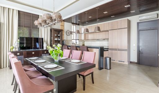 Дом с бассейном в КП Променад