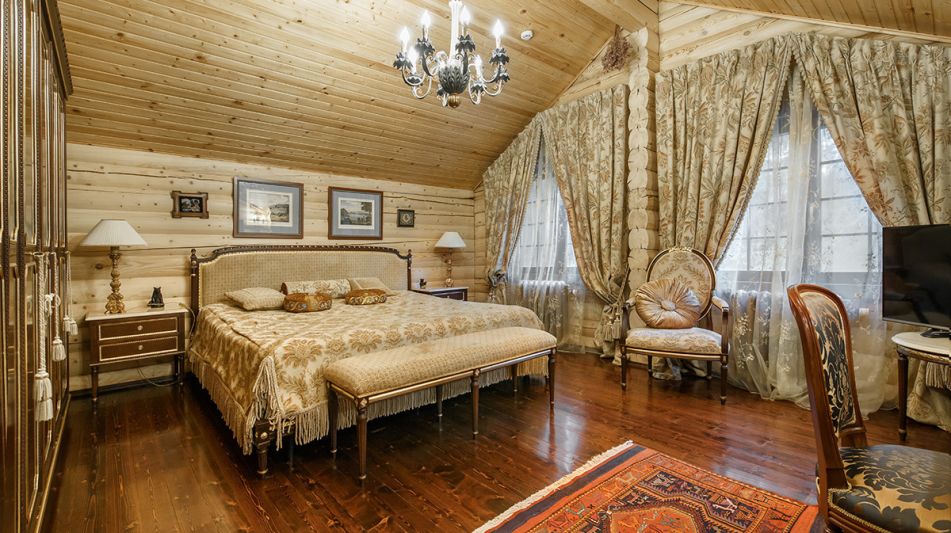 Дом у воды в КП Новое время