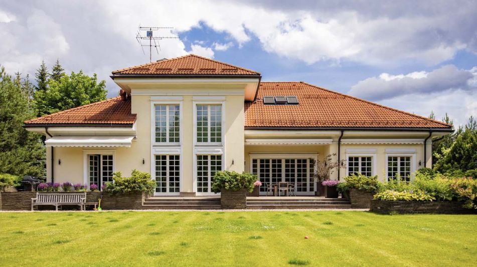 Дом с бассейном в Ивакино