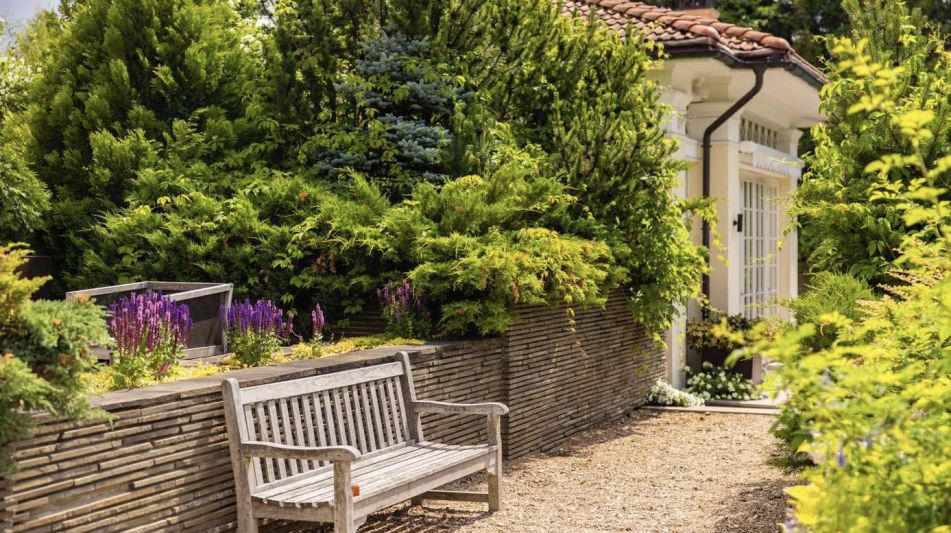 Дом с бассейном в Ивакино