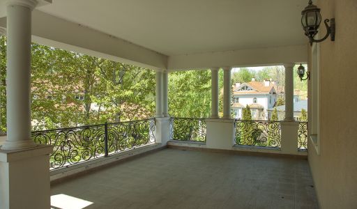 Вилла у озера в КП Новый Свет