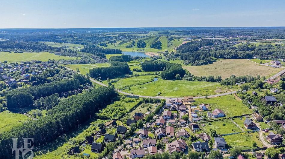 Барнхаус в поселке Иванцево