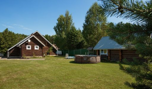 Дом на берегу Рыбинского водохранилища