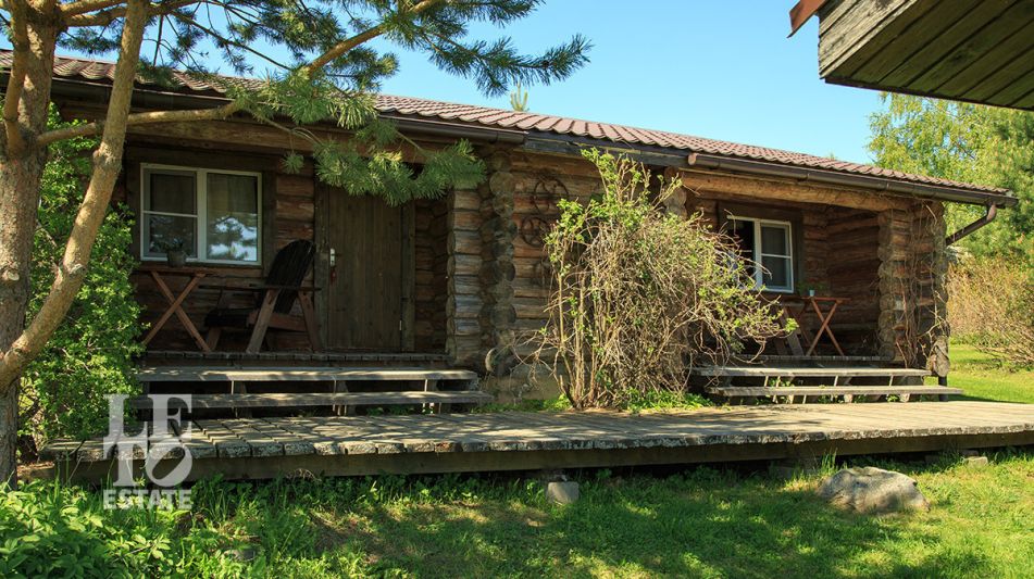 База отдыха на озере Селигер