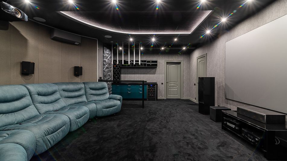 Дом с бассейном в КП Старвиль