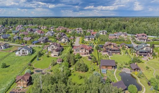 Дом у воды в КП Пестовская Гавань
