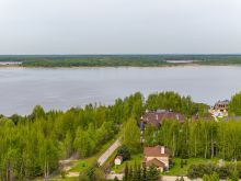 Деревянный дом в Московском море