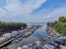 Участок рядом с Московским морем