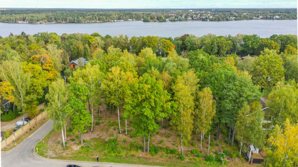 Участок в КП Ореховая Бухта-4