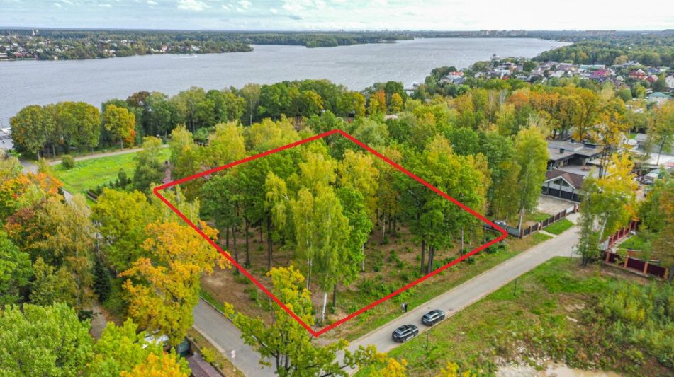 Участок в КП Ореховая Бухта-4