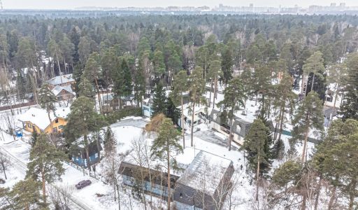 Кирпичный дом в Валентиновке