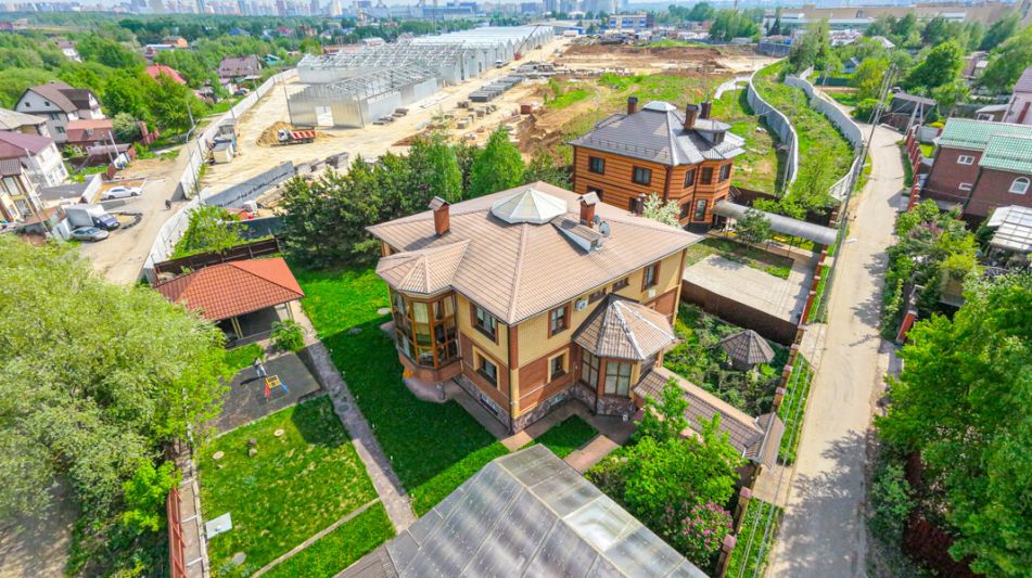 Дом в деревне Бородино