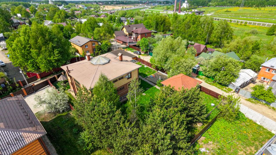 Дом в деревне Бородино