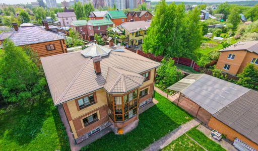 Дом в деревне Бородино