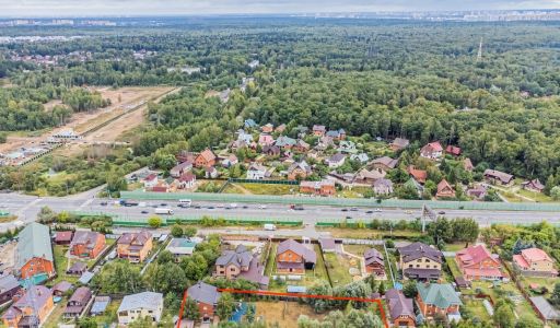 Дом в деревне Беляниново