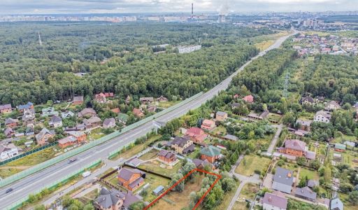 Дом в деревне Беляниново