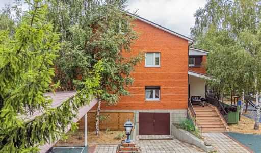 Дом в деревне Беляниново