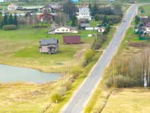 Земля на берегу озера в Можайске