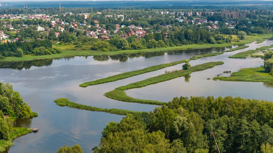 Дом у воды в КП Полуостров