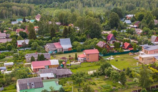 Участок у озера в Рождественно