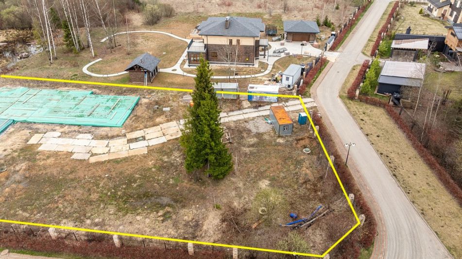 Участок у леса КП Лазурный берег