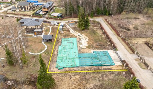 Участок у леса КП Лазурный берег