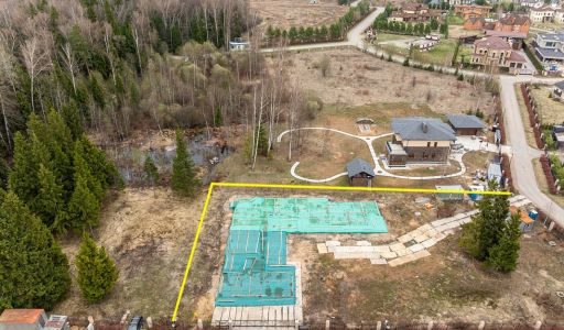 Участок у леса КП Лазурный берег