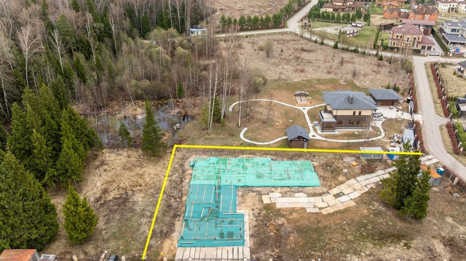 Участок у леса КП Лазурный берег